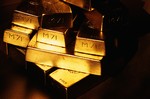 Fyzické zlato láká investory i prodejce